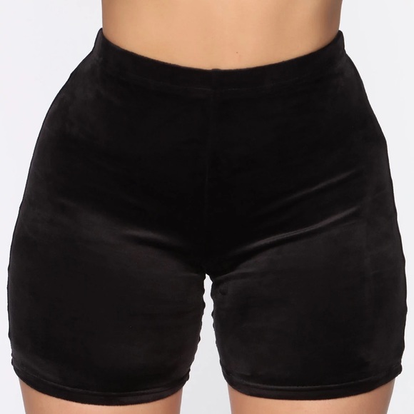 Velour Set - Picture 6 of 7